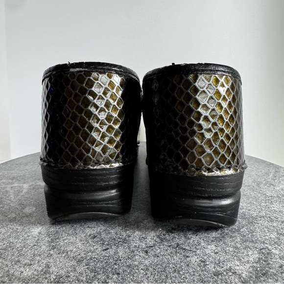 Dansko Leather Dark Green Taupe Snakeskin Clogs Non Slip Shoes 40 - Picture 4 of 12